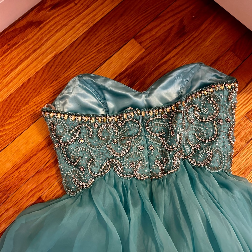 Exquisite Prom Dress - Picture 5 of 6
